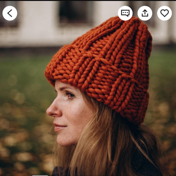 Handmade Merino wool hand knited chunky beanie one size Snow color - Picture 8 of 9